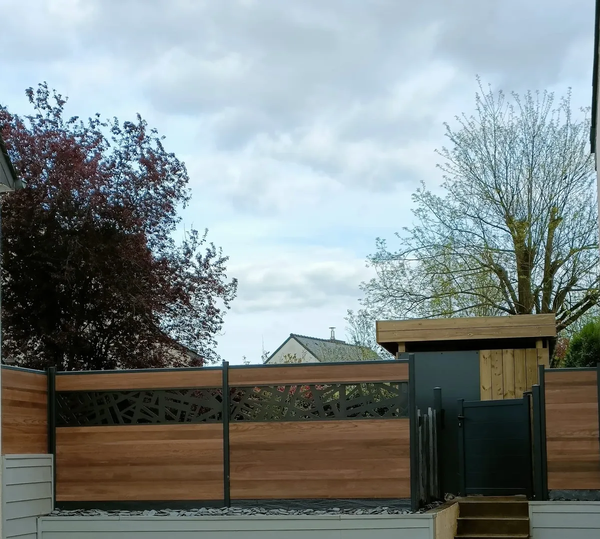 pose de cloture vern sur seiche